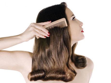 belleza_como_controlar_el_cabello_graso_460x345_la.jpg