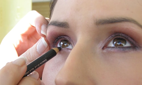Consejos de maquillaje para lucir ojos más grandes