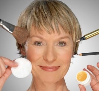Cuatro maneras de cambiar el estilo de maquillaje mientras envejecemos