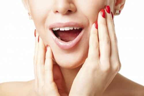Mujeres con sensibilidad dental
