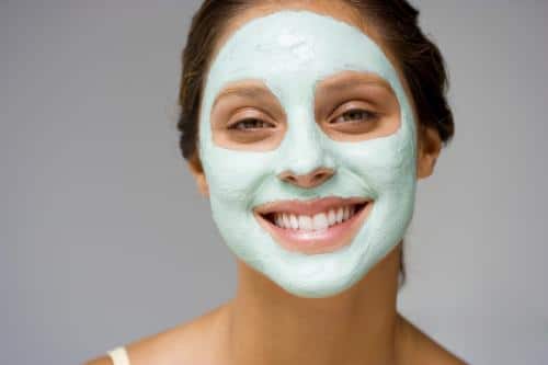 Utiliza una mascarilla y luce perfecta