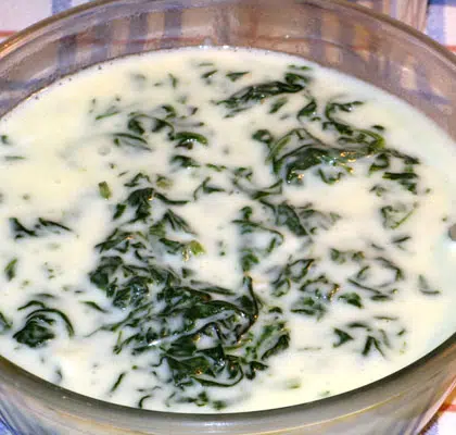 Cuidate, y cuídalos. Hoy: Acelgas en Salsa Tártara con puré de patatas