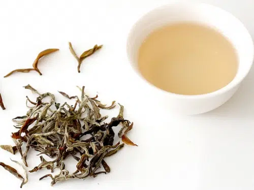 Té blanco para reducir el colesterol