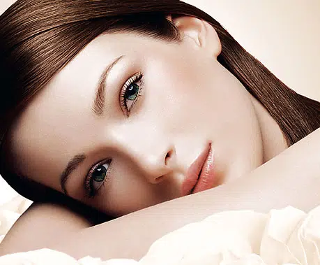 Un maquillaje natural te hace lucir mejor. ¡Aprende cómo lograrlo!